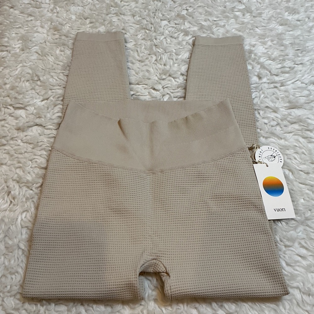 Vuori Waffle Seamless Legging Womens M Ecru NWT VW4085 High Rise Textured Tan - Picture 7 of 7